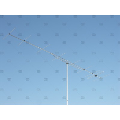 Antena directiva WY-209 para 144 MHz 9 elementos 1200 W